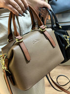 Bolsa Modelo de Mão Elegante - Chalita