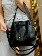 Bolsa Mão Pavão de Ouro